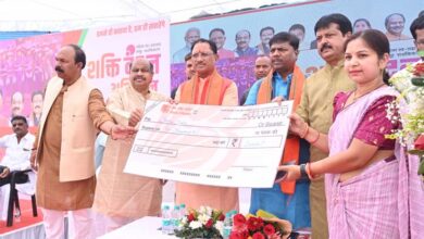Photo of Raipur -मुख्यमंत्री ने शक्ति वंदन अभियान के तहत स्वच्छता दीदियों को किया सम्मानित