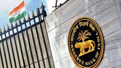 Photo of Kotak Mahindra Bank- RBI की बैंकों के खिलाफ ताबड़तोड़ कार्रवाई जारी, अब कोटक महिंद्रा बैंक पर लगाई ये रोक