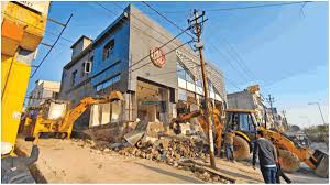 Photo of Jammu-  नौग्रां में अवैध रूप से बन रही इमारत को किया धवस्त