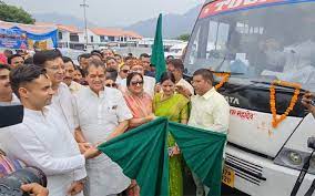 Photo of Chardham Yatra- ऋषिकेश से 135 वाहनों में 4050 श्रद्धालु रवाना