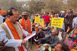 Photo of Chattisgarh- स्वास्थ्य कर्मियों की गांधी मैदान में धरना प्रदर्शन हुआ समाप्त