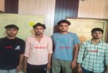 Photo of CCTVExpose: नाराज आशिक की खतरनाक भूल — प्रेमिका की जगह BJP पार्षद के घर पर बरसाए पत्थर!