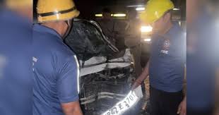 Photo of Uttarakhand News: देहरादून में भीषण सड़क हादसा, सीमेंट ट्रेलर में घुसी तेज रफ्तार कार, हरियाणा के चार युवकों की मौके पर मौत, एक गंभीर