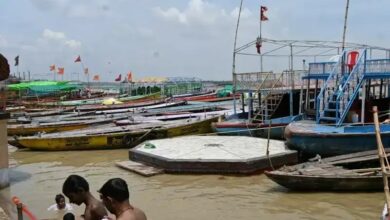 Photo of Varanasi News- वाराणसी में तेजी से बढ़ रहीं गंगा, 64 मीटर से पार पहुंचा जलस्तर, नौका संचालन का समय बदला