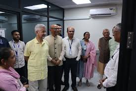 Photo of S. Jaishankar Hospital visit- विदेश मंत्री एस जयशंकर ने दिन में दो बार AIIMS का चक्कर लगाया