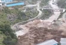 Photo of Uttarakhand News- हिमाचल में पांच जगह बादल फटे, घर-गाड़ियां और सेब बगीचे बहे, मणिमहेश में फंसे छह हजार यात्री घर रवाना