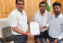 Photo of Ghosi News- एग्री स्टैक योजना के सर्वेक्षण से लेखपालों का इंकार, कार्यभार थोपे जाने पर जताई आपत्ति