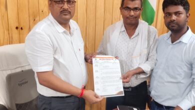 Photo of Ghosi News- एग्री स्टैक योजना के सर्वेक्षण से लेखपालों का इंकार, कार्यभार थोपे जाने पर जताई आपत्ति