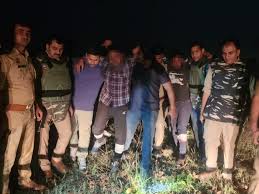 Photo of Muzaffarnagar police encounter- मुज़फ़्फरनगर में मुठभेड़, 20 हज़ार का इनामी बदमाश घायल और गिरफ्तार
