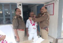 Photo of Manikpur Police Station- सेवानिवृत्त होमगार्ड त्रिलोकीनाथ पाण्डेय को दी गई भावभीनी विदाई