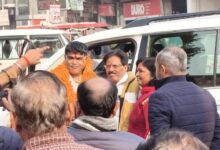 Photo of Pandit Udaybhan Karwariya: ट्रेजरी चौराहे पर पंडित उदयभान करवरिया का भव्य स्वागत एवं अभिनंदन